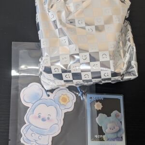 Head in the Clouds Vinyl Figure